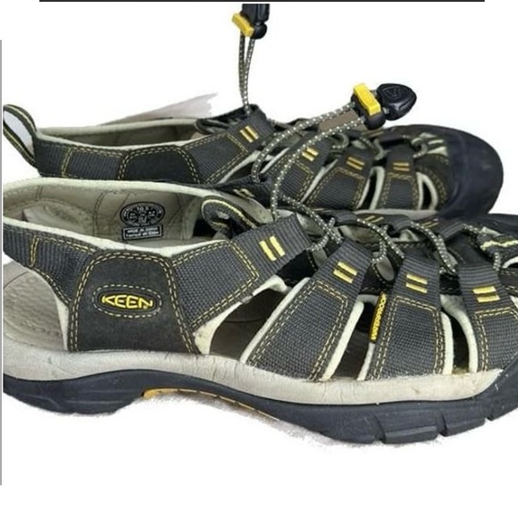 KEEN Men's Black and Yellow Outdoor Sandals - Picture 1 of 3